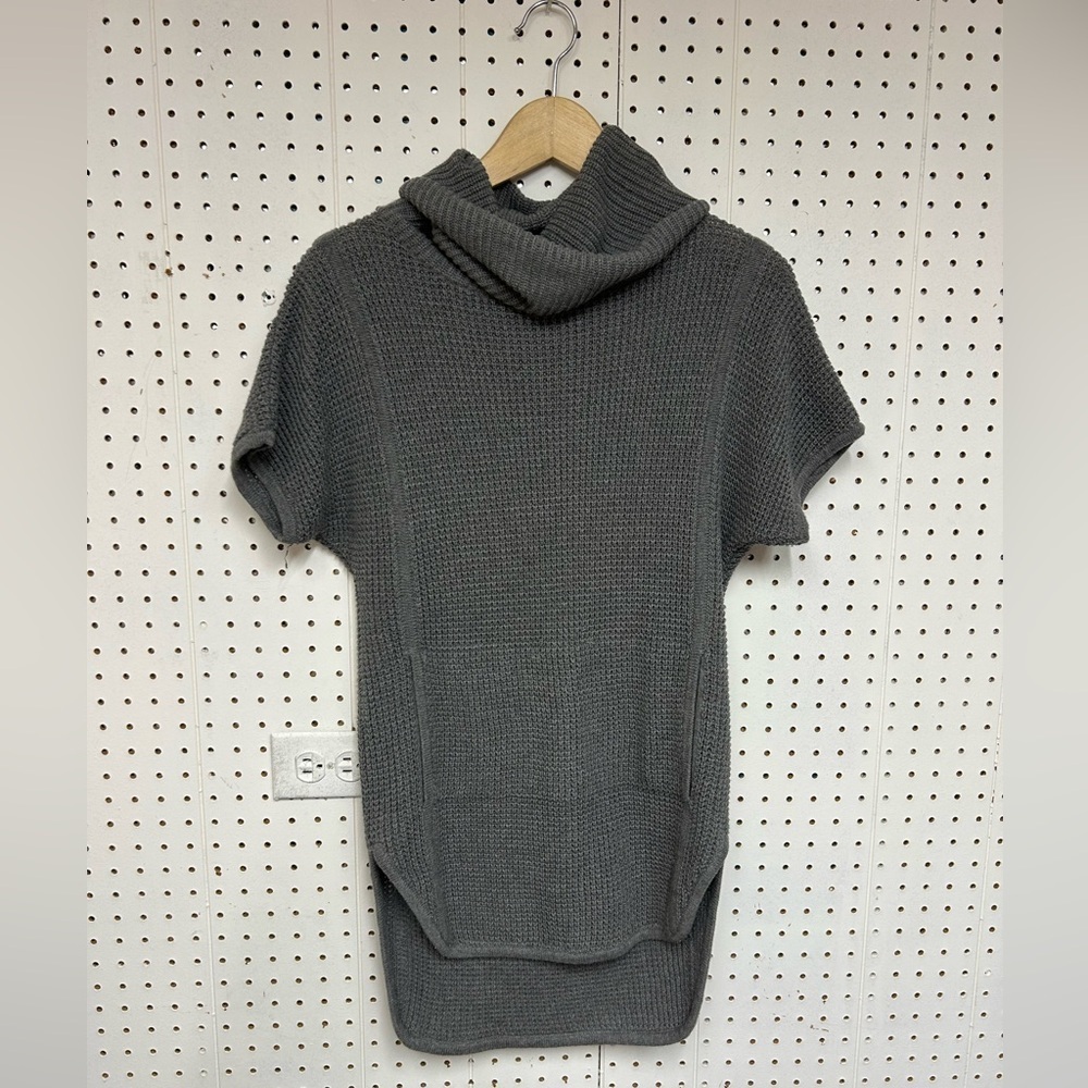 Ugg Cowl Neck Short Sleeve Sweater - Picture 4 of 8